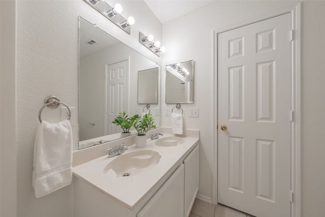5425 Temecula Road, Fort Worth, TX 76244
