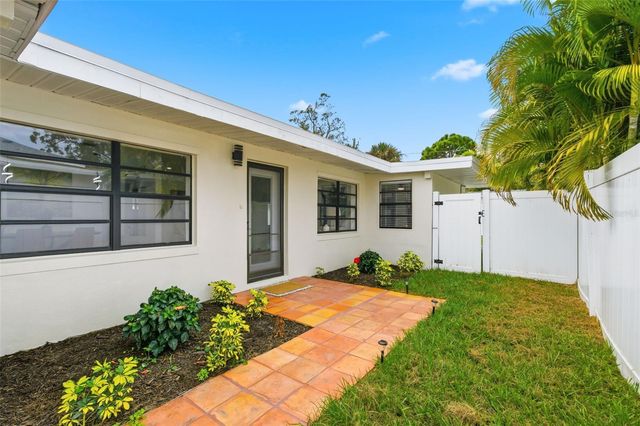 2452 BAYWOOD DRIVE E, Dunedin, FL 34698