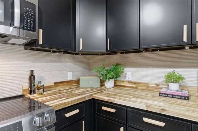 2452 BAYWOOD DRIVE E, Dunedin, FL 34698