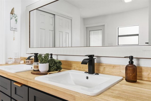 2452 BAYWOOD DRIVE E, Dunedin, FL 34698