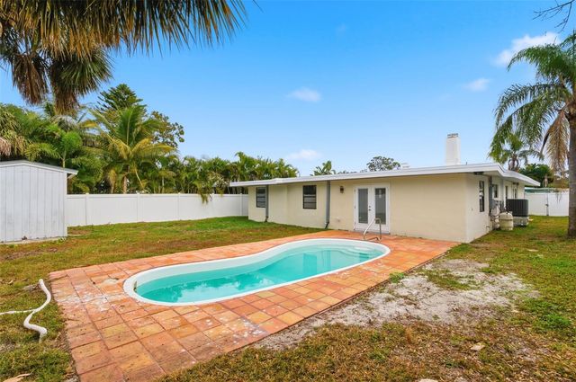 2452 BAYWOOD DRIVE E, Dunedin, FL 34698