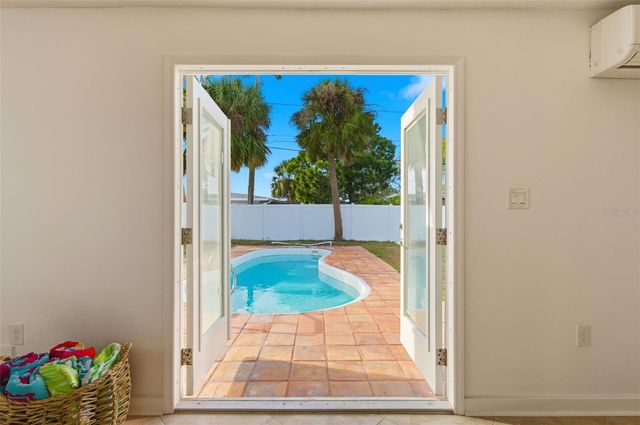 2452 BAYWOOD DRIVE E, Dunedin, FL 34698