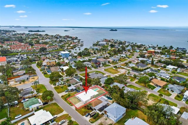 2452 BAYWOOD DRIVE E, Dunedin, FL 34698