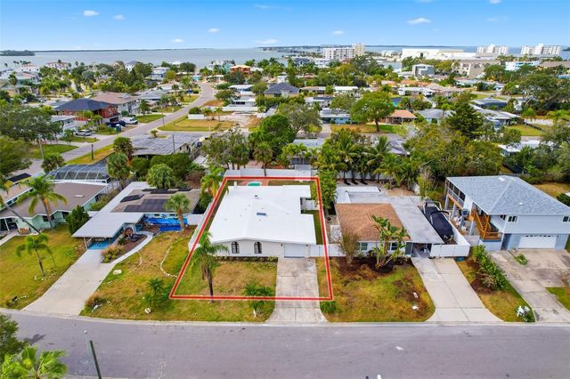 2452 BAYWOOD DRIVE E, Dunedin, FL 34698