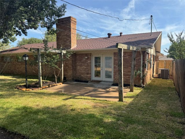 1306 Amherst Drive, Denton, TX 76201