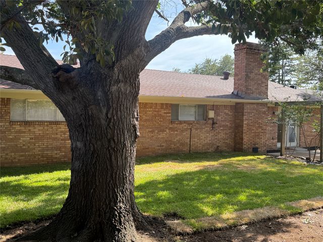 1306 Amherst Drive, Denton, TX 76201
