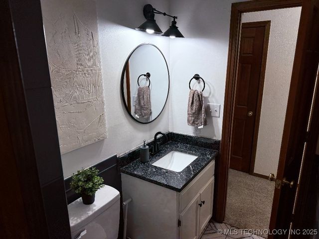 15373 N Javine Hill Road, Skiatook, OK 74070