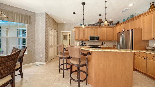 4956 SABAL LAKE CIRCLE, Sarasota, FL 34238