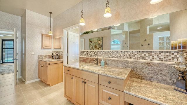 4956 SABAL LAKE CIRCLE, Sarasota, FL 34238