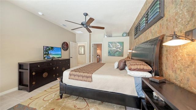 4956 SABAL LAKE CIRCLE, Sarasota, FL 34238