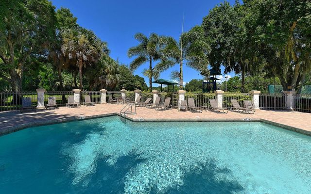 4956 SABAL LAKE CIRCLE, Sarasota, FL 34238