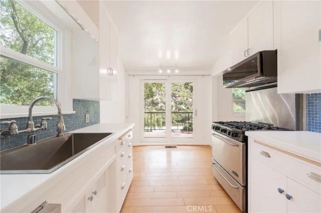 432 Fernwood Pacific, Topanga, CA 90290