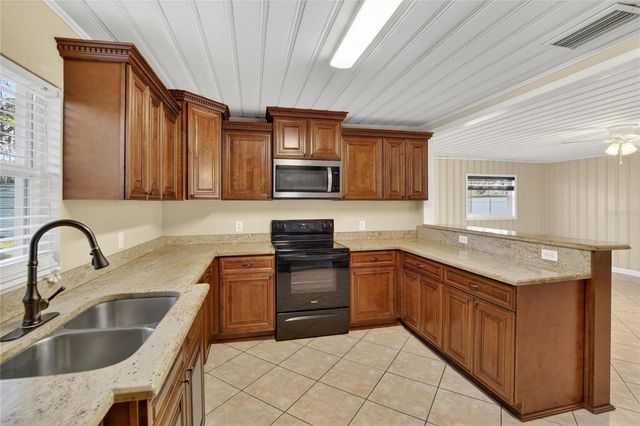 902 CHARLIE GRIFFIN ROAD, Plant City, FL 33566