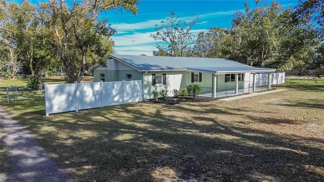 902 CHARLIE GRIFFIN ROAD, Plant City, FL 33566