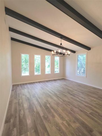 109 Cernosek RD, La Grange, TX 78945