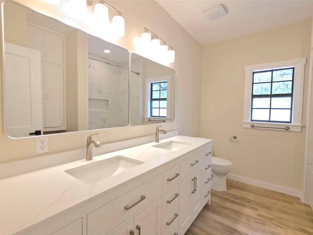 109 Cernosek RD, La Grange, TX 78945
