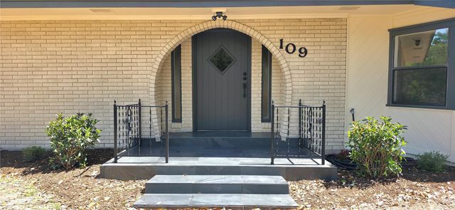 109 Cernosek RD, La Grange, TX 78945