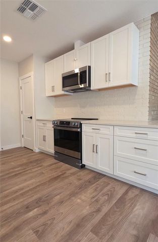 109 Cernosek RD, La Grange, TX 78945