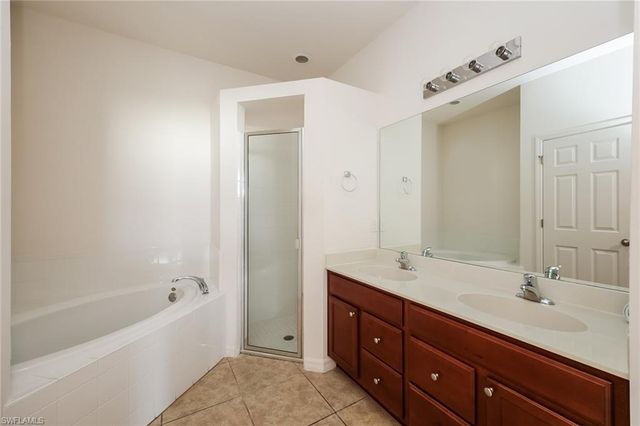 1631 SW 25th LN, Cape Coral, FL 33914