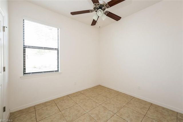 1631 SW 25th LN, Cape Coral, FL 33914