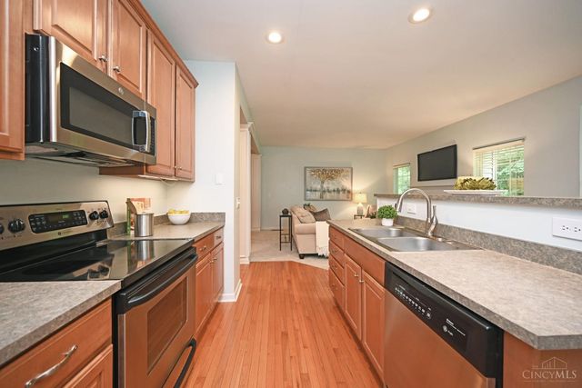 5005 Dovetail Lane, Cincinnati, OH 45223