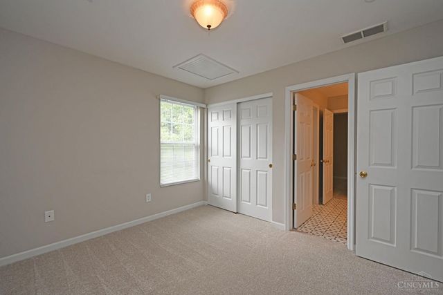 5005 Dovetail Lane, Cincinnati, OH 45223
