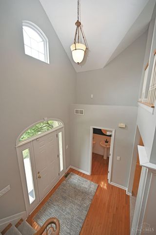 5005 Dovetail Lane, Cincinnati, OH 45223