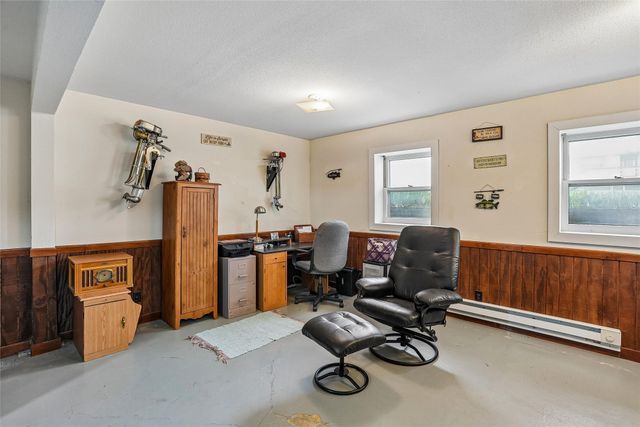 625 Reuel Avenue, Kellogg, IA 50135