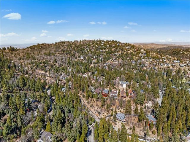 450 Annandale, Lake Arrowhead, CA 92352