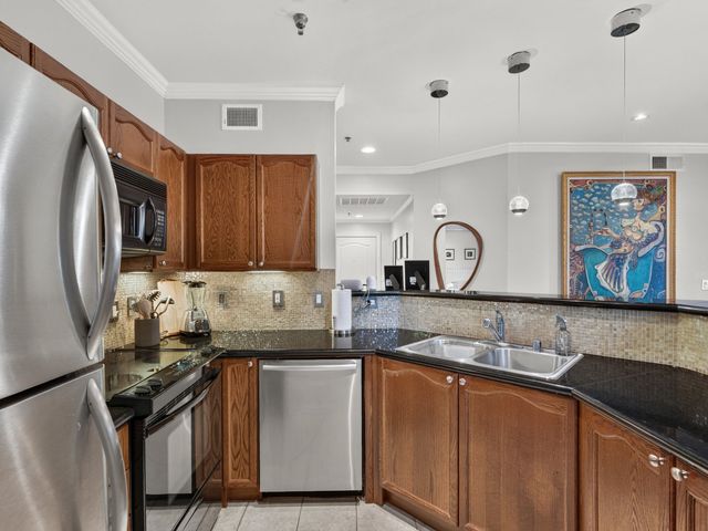 3400 Welborn Street 107, Dallas, TX 75219