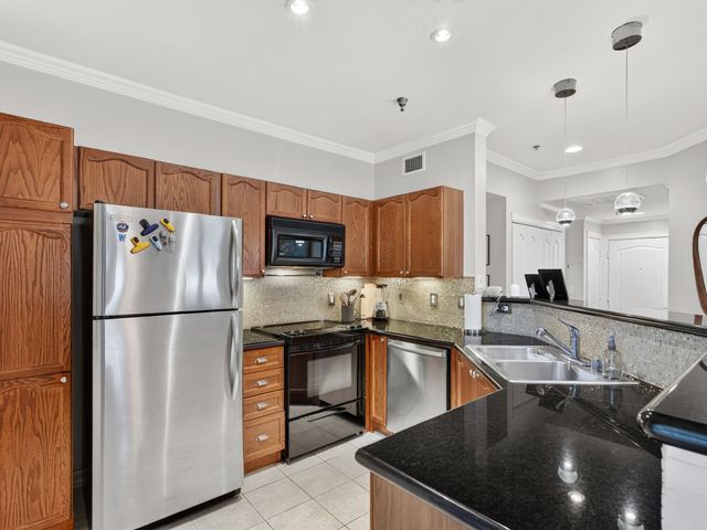 3400 Welborn Street 107, Dallas, TX 75219