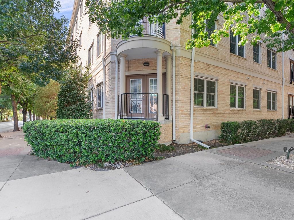 3400 Welborn Street 107, Dallas, TX 75219