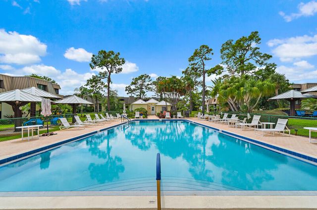 1800 SE Saint Lucie Boulevard 7-205, Stuart, FL 34996