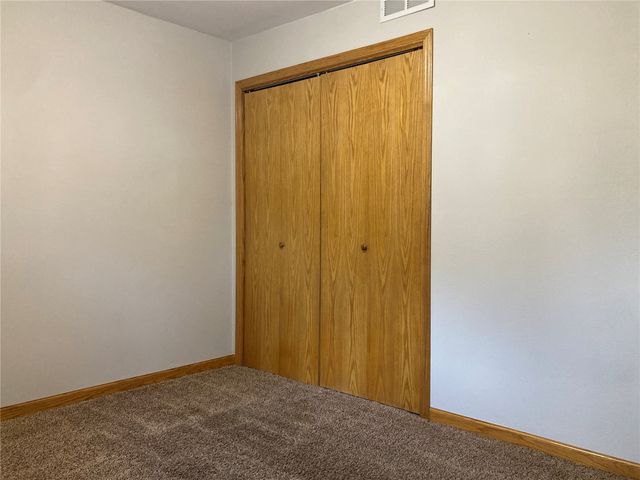 2504 Linwood SW, Cedar Rapids, IA 52404