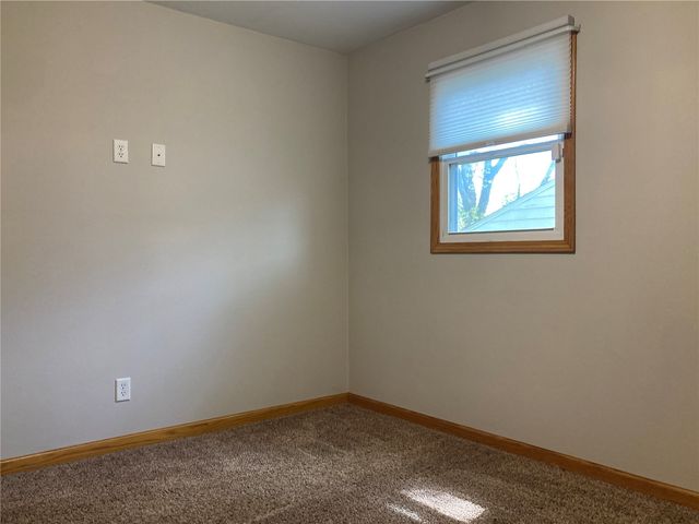 2504 Linwood SW, Cedar Rapids, IA 52404