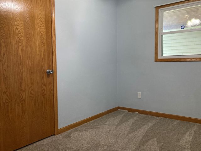 2504 Linwood SW, Cedar Rapids, IA 52404