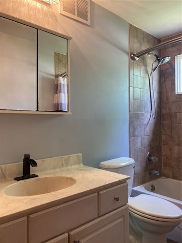 2504 Linwood SW, Cedar Rapids, IA 52404