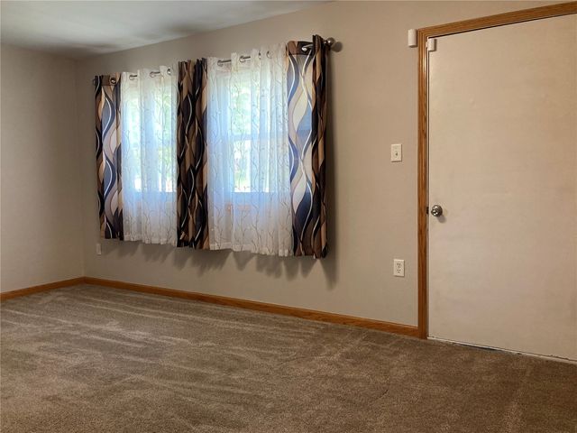 2504 Linwood SW, Cedar Rapids, IA 52404
