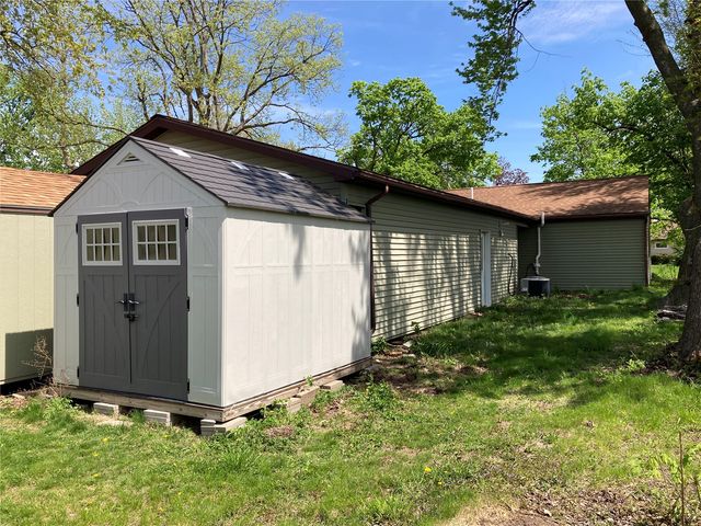 2504 Linwood SW, Cedar Rapids, IA 52404