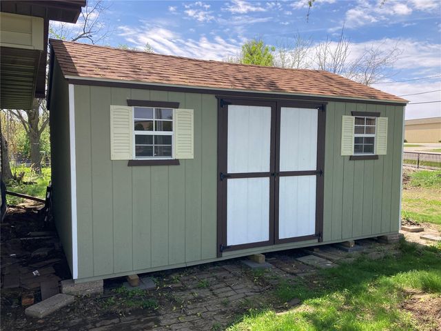 2504 Linwood SW, Cedar Rapids, IA 52404