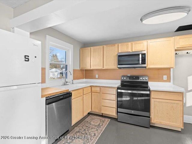 2201 S Pennsylvania Avenue, Lansing, MI 48910