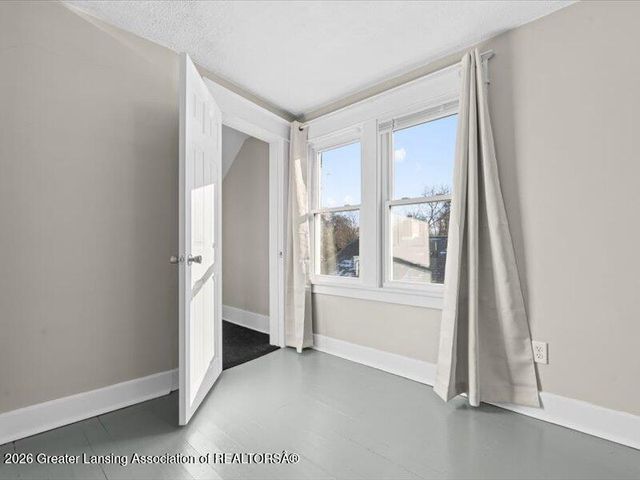 2201 S Pennsylvania Avenue, Lansing, MI 48910