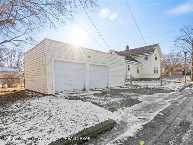 2201 S Pennsylvania Avenue, Lansing, MI 48910