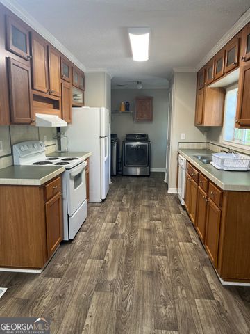 48 Pinecrest Drive, Newnan, GA 30263