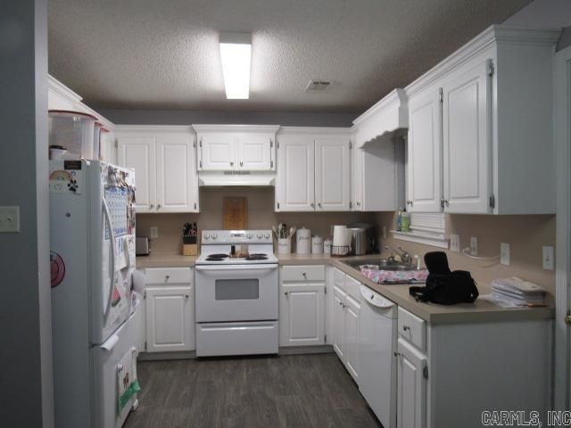 125 Triple J, Lonoke, AR 72086