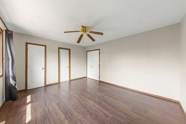 1951 Windward Lane, Hanover Park, IL 60133