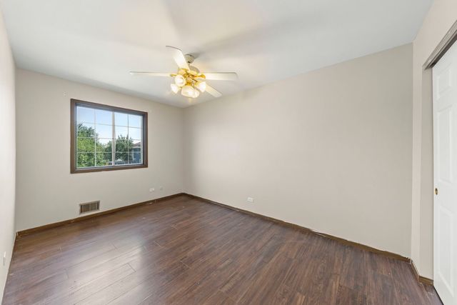 1951 Windward Lane, Hanover Park, IL 60133