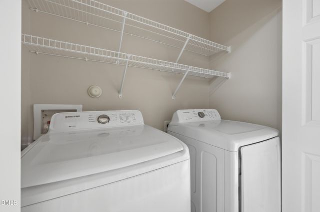 1925 Grassy Banks Drive, Raleigh, NC 27610