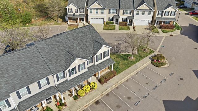 1925 Grassy Banks Drive, Raleigh, NC 27610