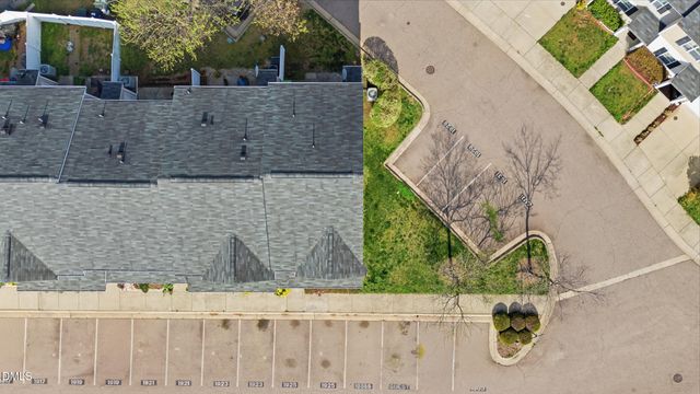 1925 Grassy Banks Drive, Raleigh, NC 27610